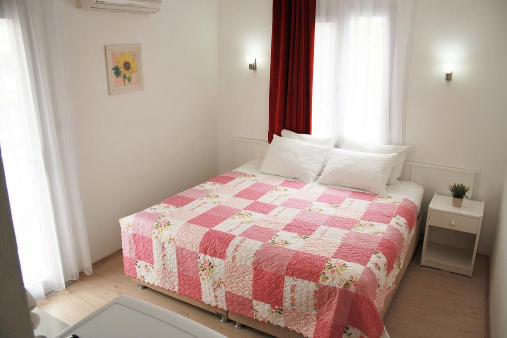 Parla Apart Hotel เซสเม ภายนอก รูปภาพ