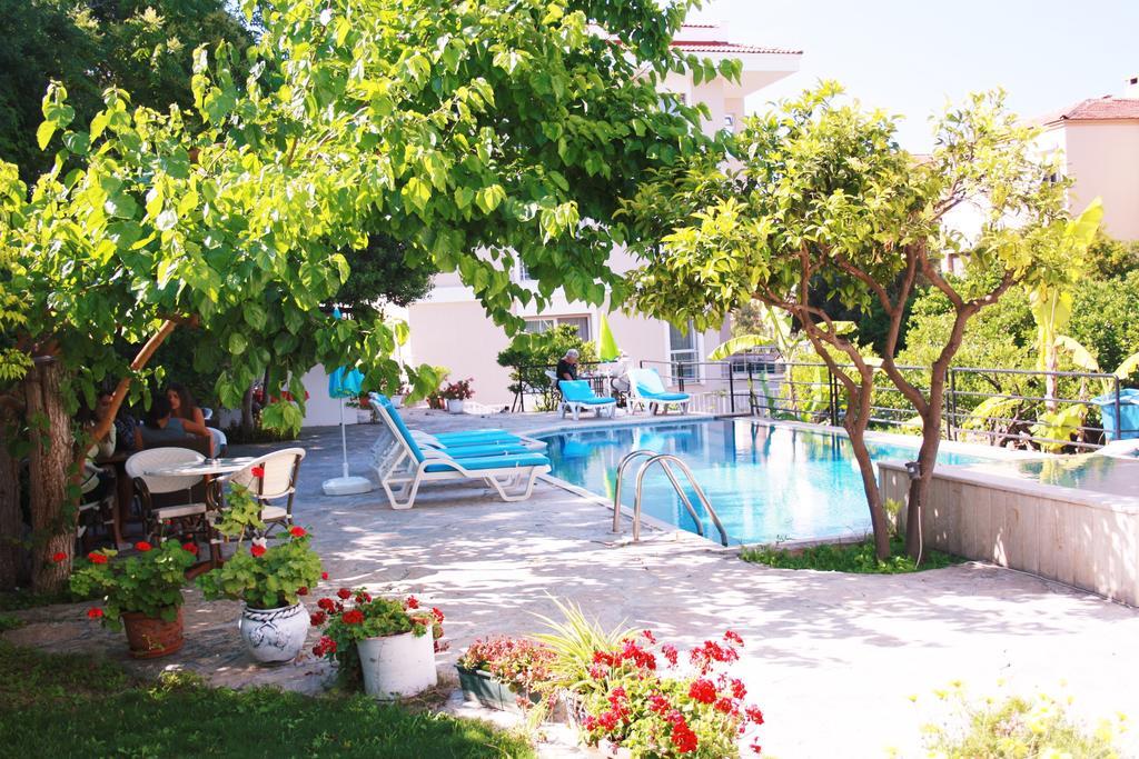 Parla Apart Hotel เซสเม ภายนอก รูปภาพ