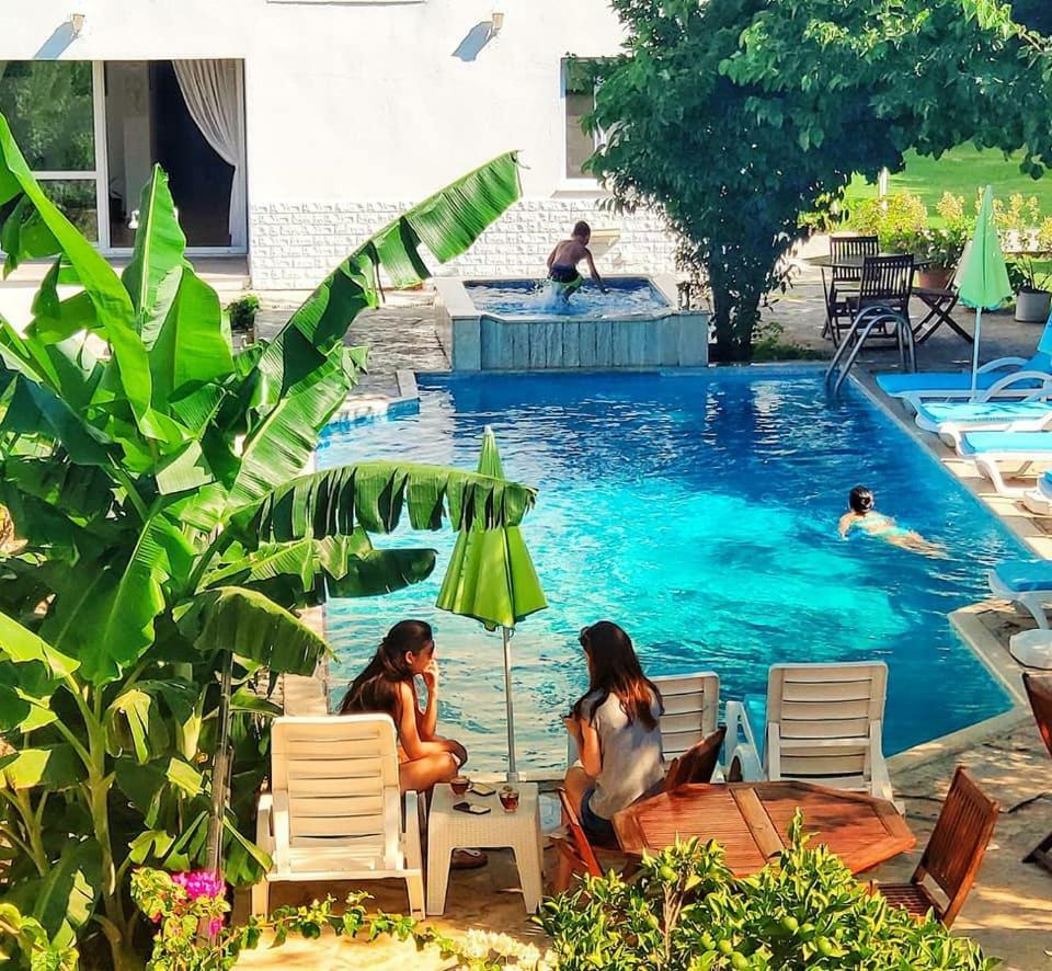 Parla Apart Hotel เซสเม ภายนอก รูปภาพ